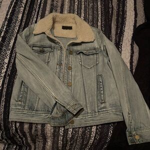 Women's Light Blue Denim Jacket with Sherpa Collar
